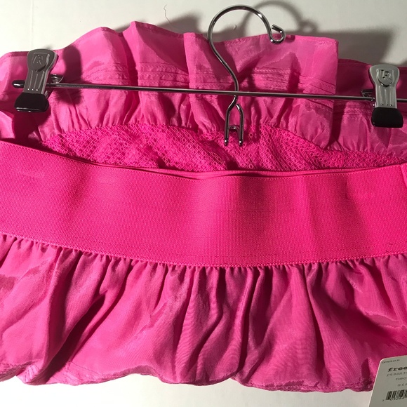 BNWT Free People Pink Miniskirt XS PRICE FIRM NO BUNDLE DISCOUNTS NO OFFERS - Picture 5 of 6